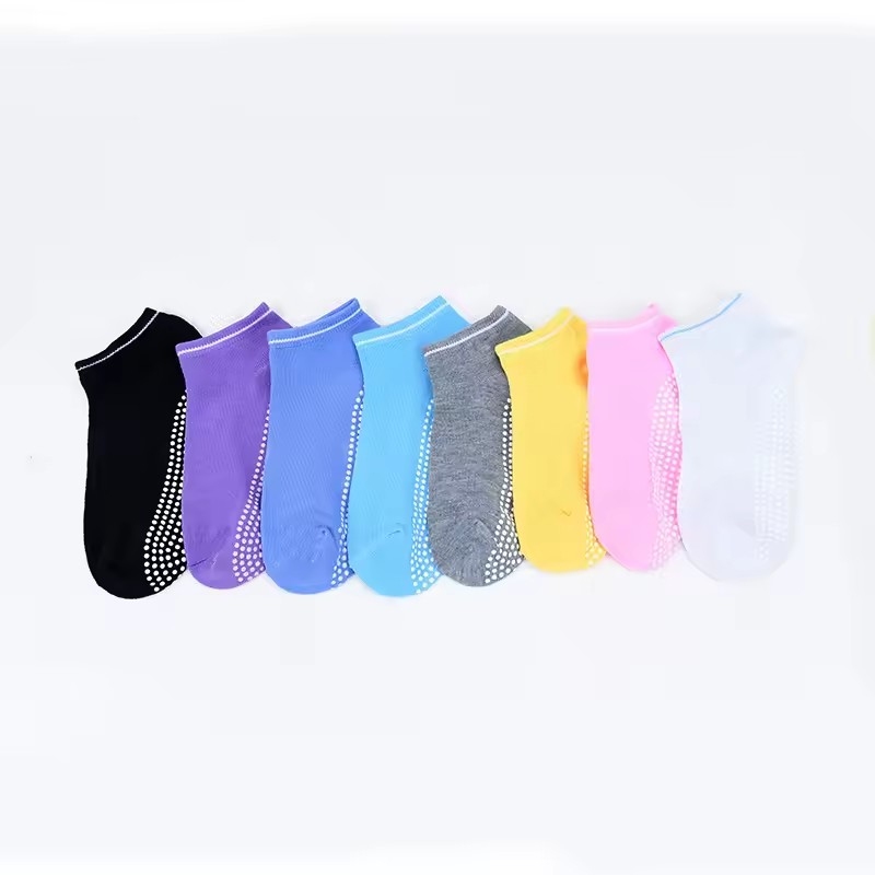 Trampoline Park Sock - 1-3 Pasang Kaus Kaki Anti Selip