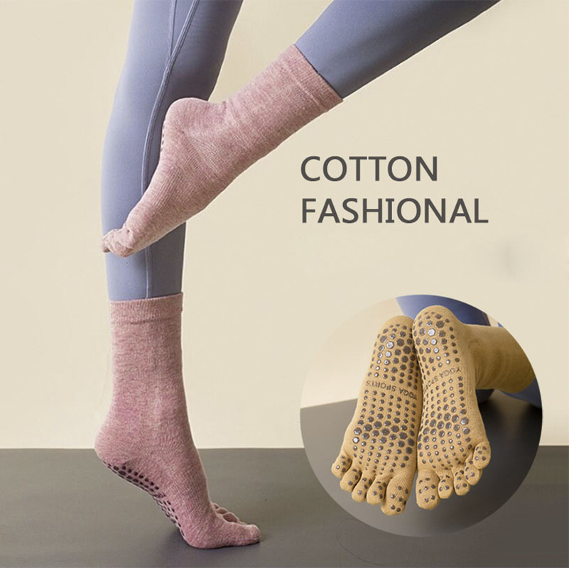 Kaus Kaki Yoga Mid-Tube Wanita - Trampoline Park Sock ulasan dan harga