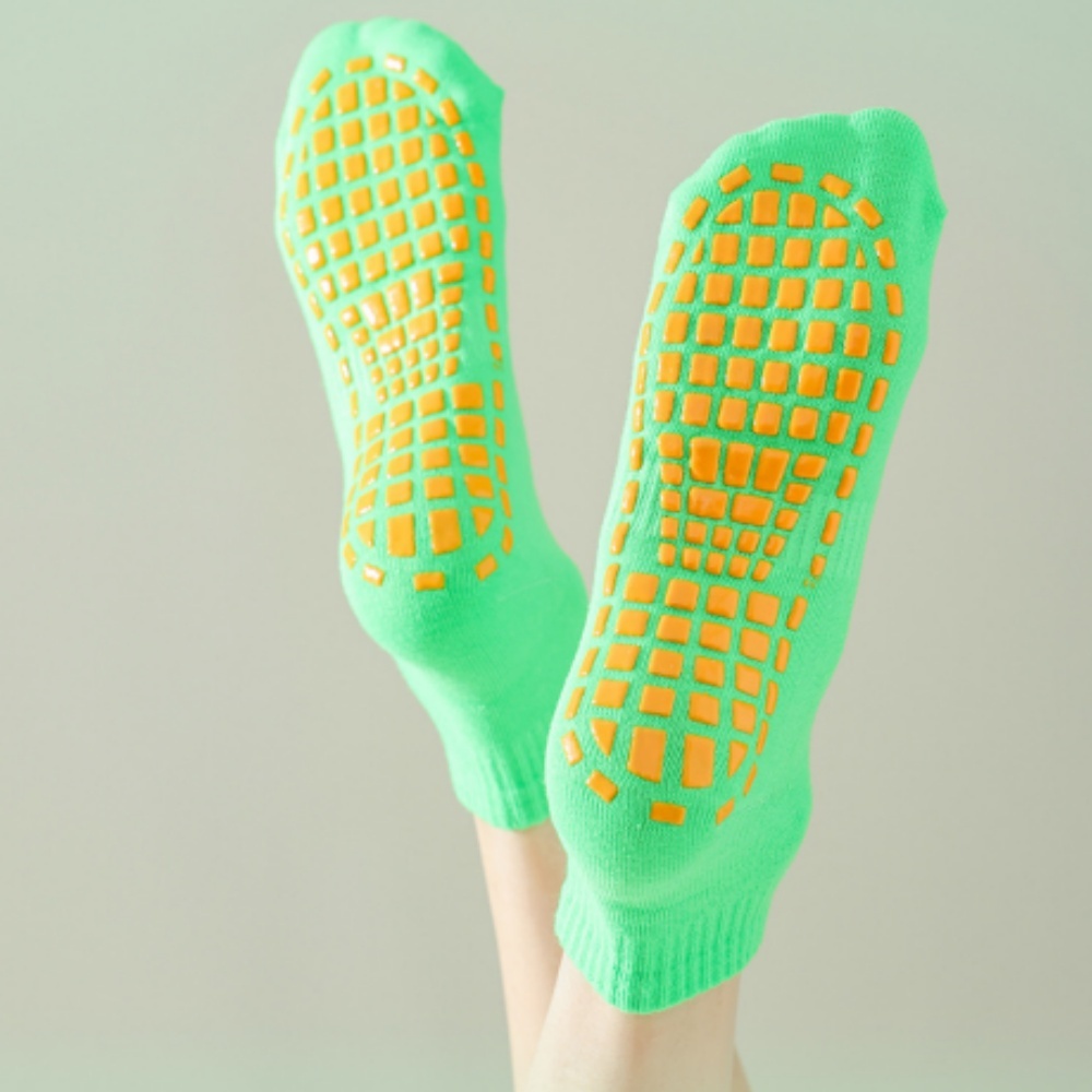 Acak 5 Pasang Kaus Kaki Trampo - Trampoline Park Sock ulasan dan harga